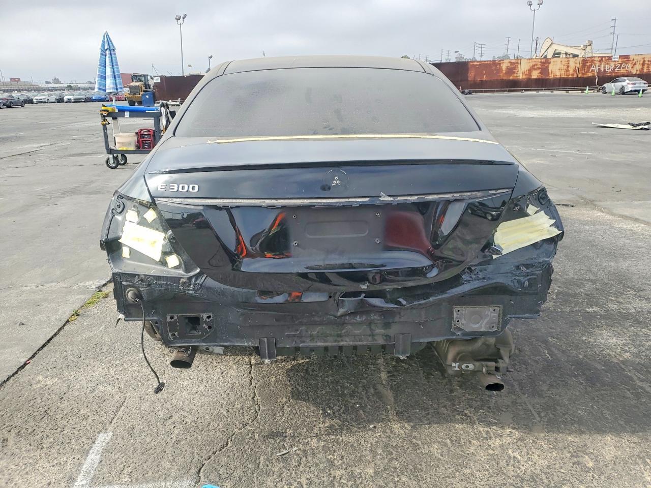 2019 Mercedes-Benz E 300 - zdjęcie 6