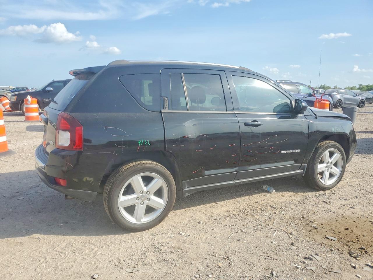2014 Jeep Compass Latitude - zdjęcie 3