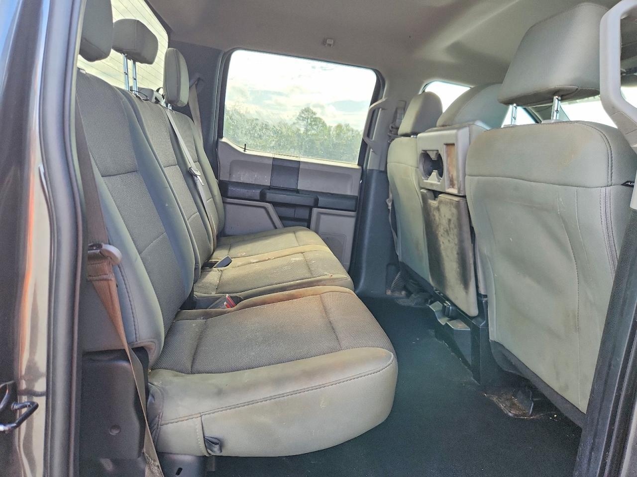 2019 Ford F250 Super Duty - zdjęcie 10