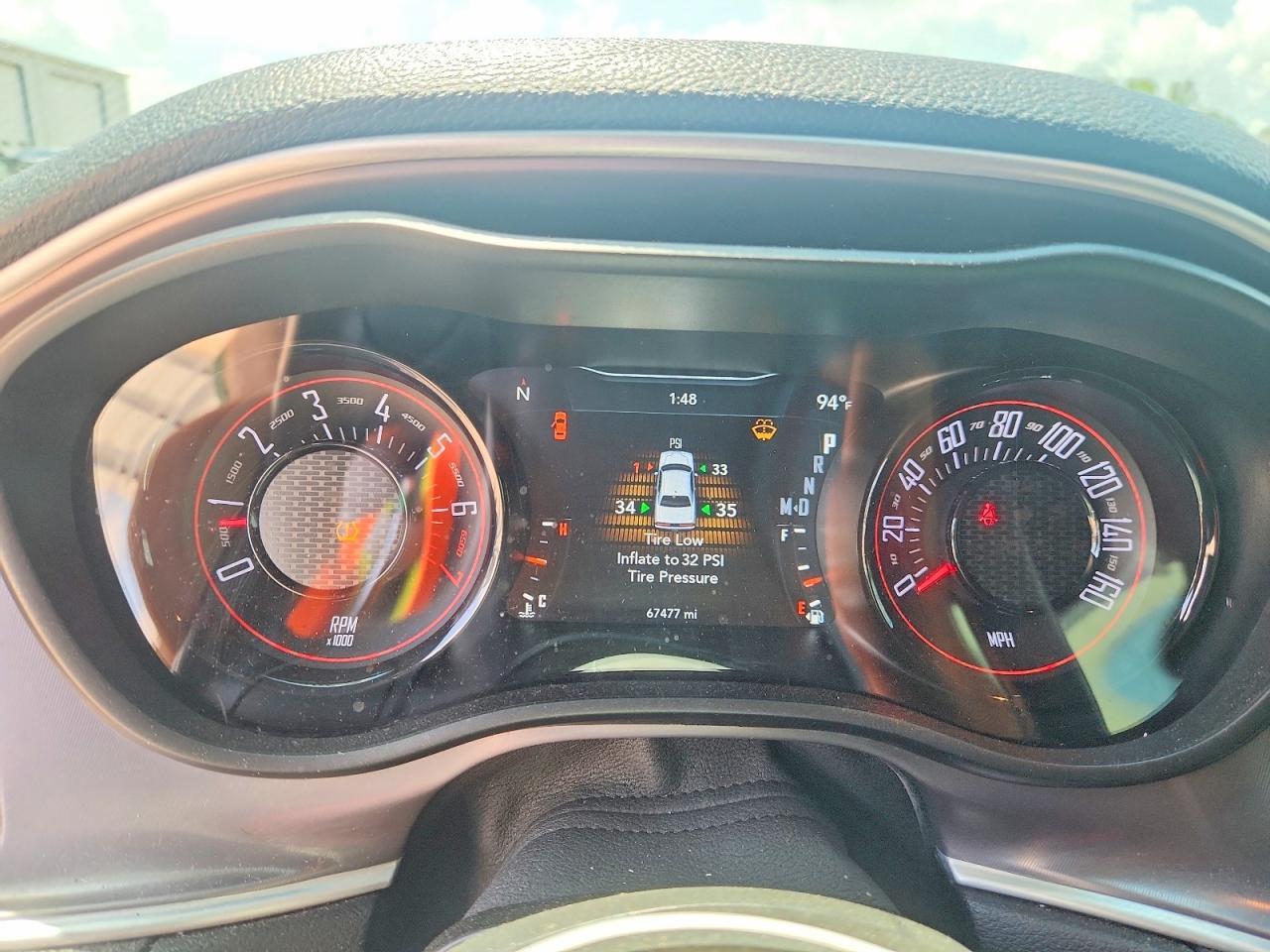 2022 Dodge Challenger Sxt - zdjęcie 9