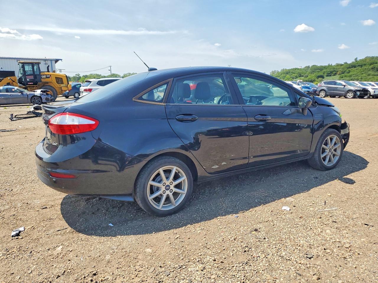 2019 Ford Fiesta Se - zdjęcie 3