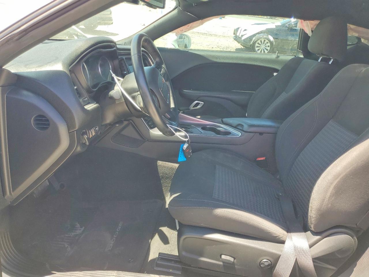 2016 Dodge Challenger Sxt - zdjęcie 7
