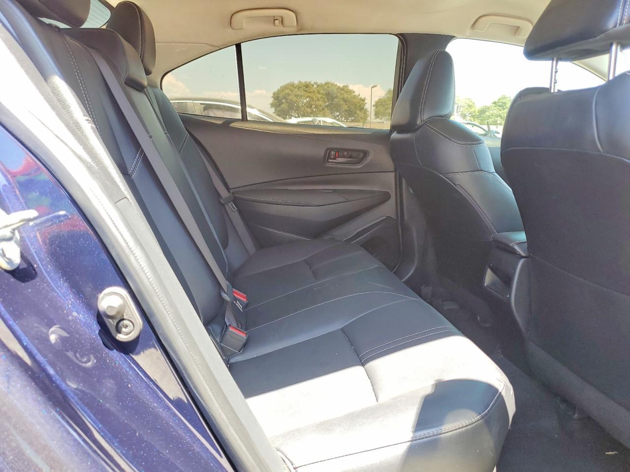 2022 Toyota Corolla Le - zdjęcie 10