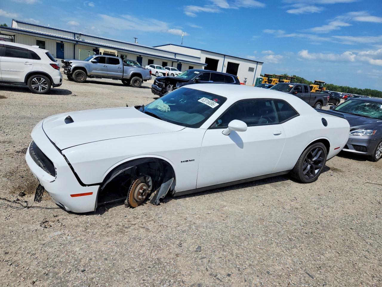 2022 Dodge Challenger R/T - zdjęcie główne