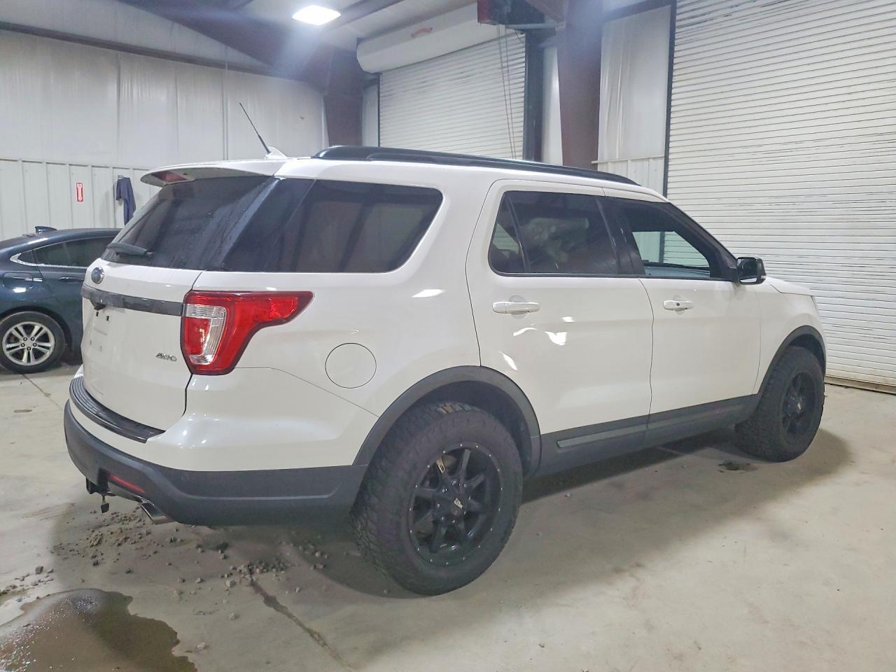 2018 Ford Explorer Xlt - zdjęcie 3