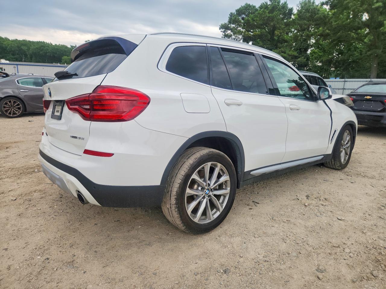 2019 BMW X3 Sdrive30I - zdjęcie 3