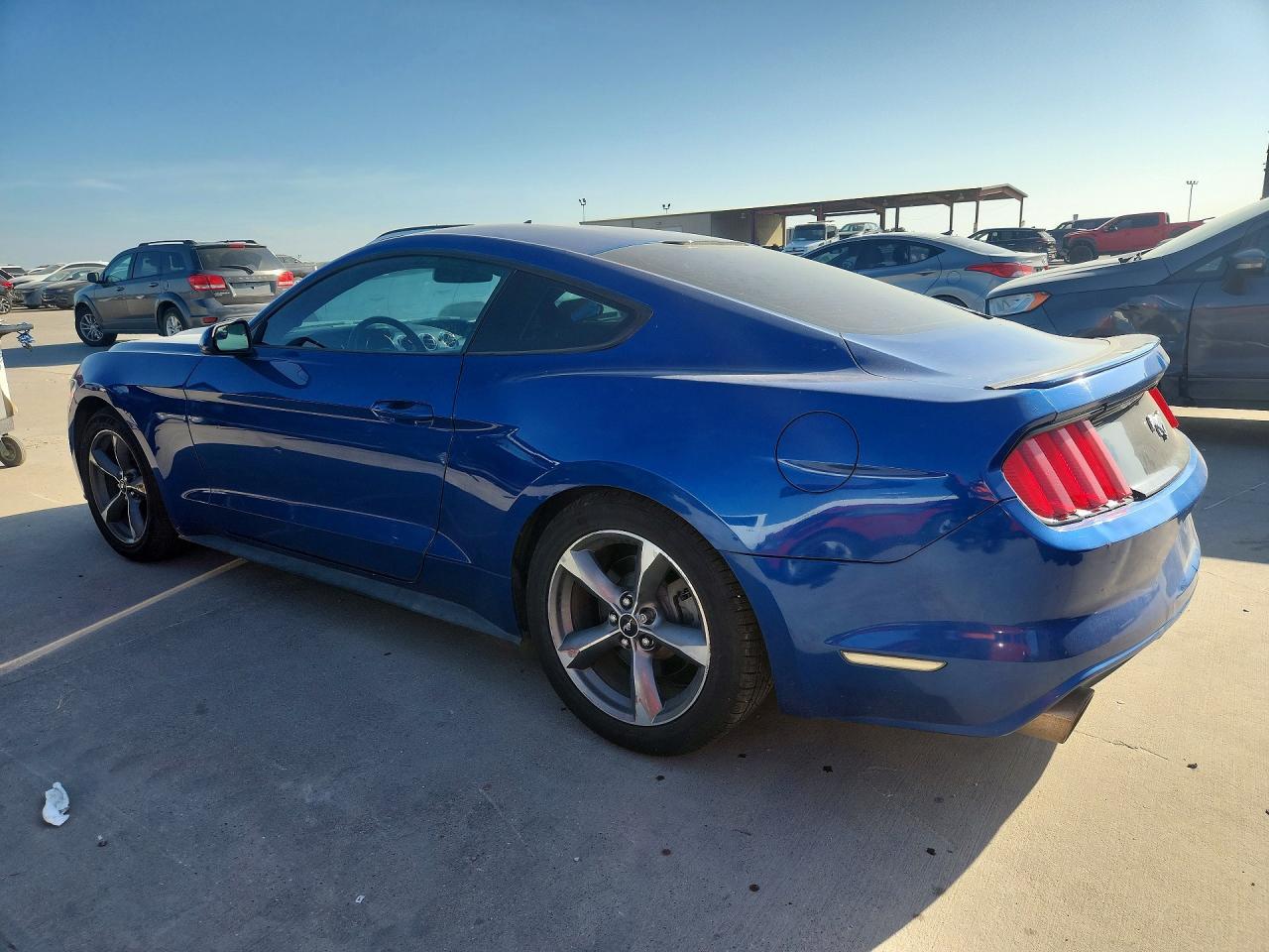 2017 Ford Mustang - zdjęcie 2