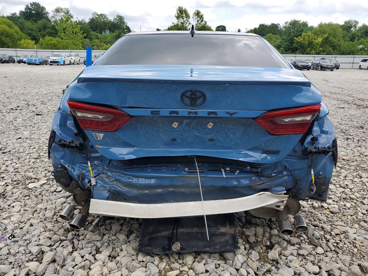 2023 Toyota Camry Xse - zdjęcie 6