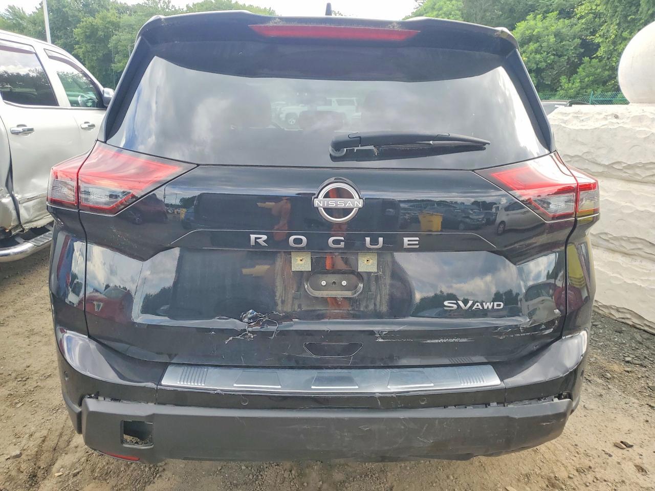 2024 Nissan Rogue Sv - zdjęcie 6