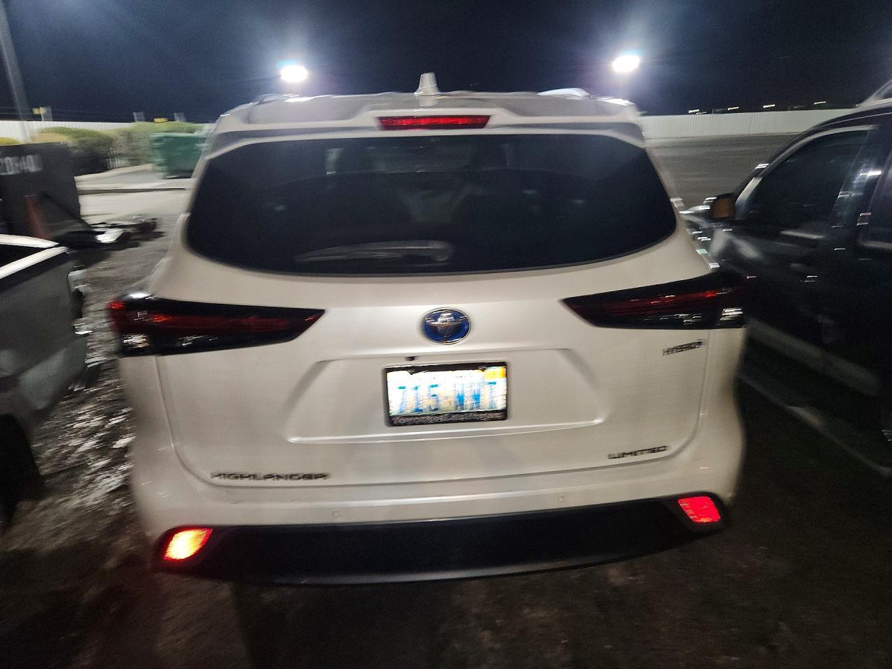2023 Toyota Highlander Limited - zdjęcie 6