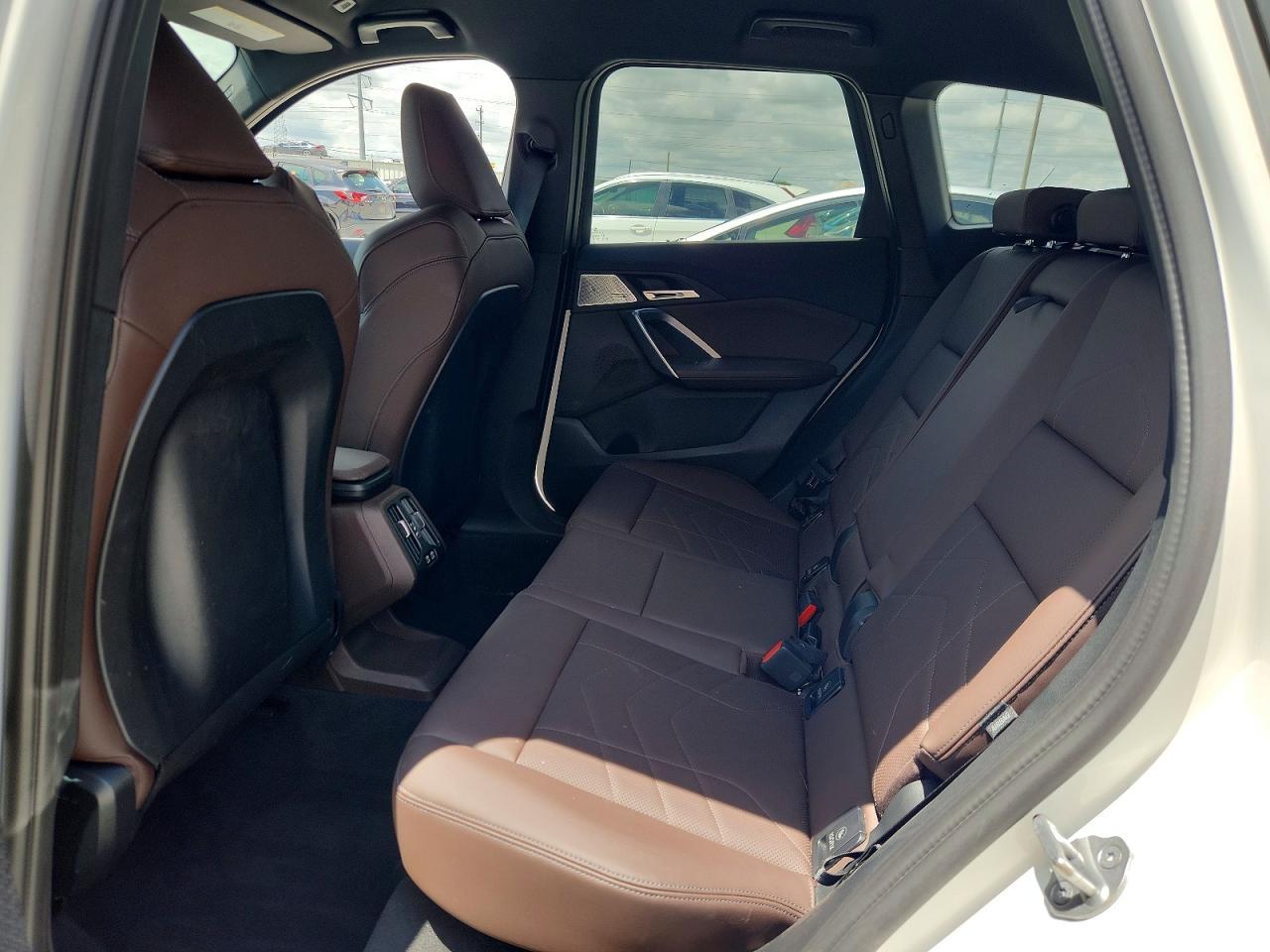 2025 BMW X1 xDrive28I - zdjęcie 11