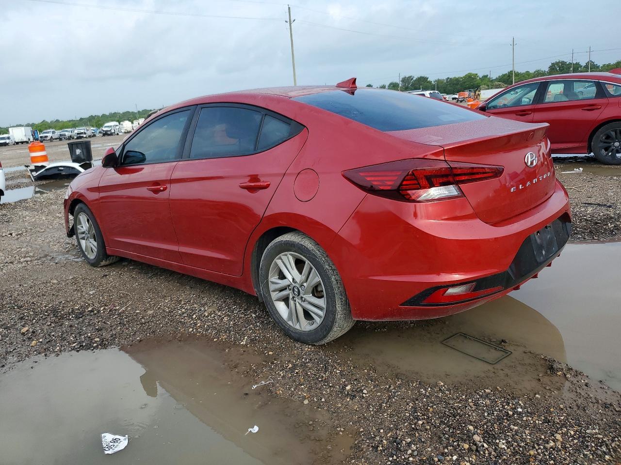 2019 Hyundai Elantra Sel - zdjęcie 2