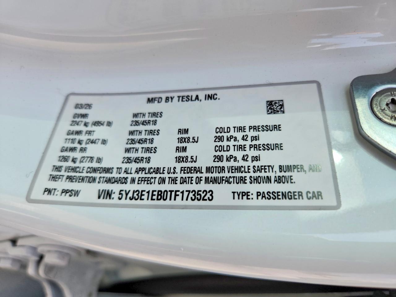 2026 Tesla Model 3 - zdjęcie 12