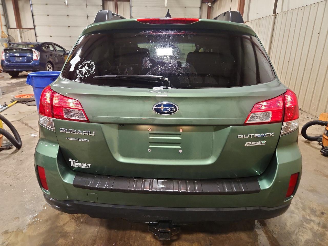 2014 Subaru Outback 2.5I Premium - zdjęcie 6
