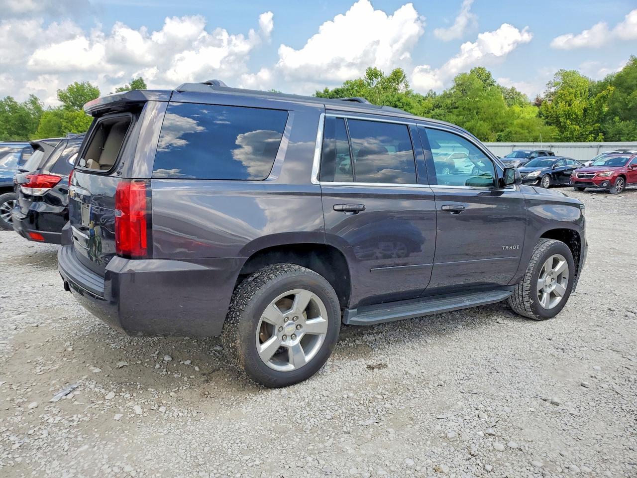 2017 Chevrolet Tahoe K1500 Ls - zdjęcie 3