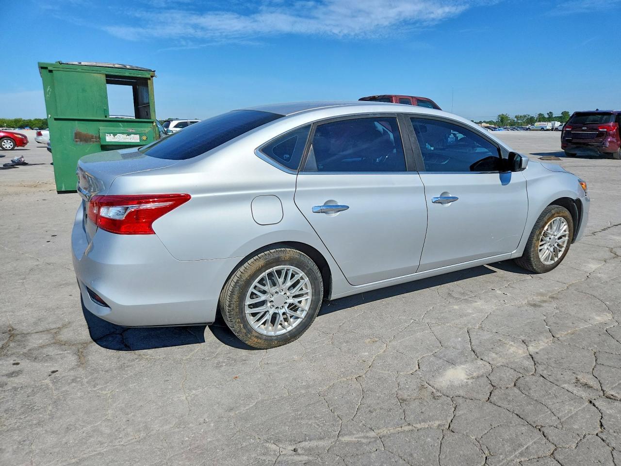 2017 Nissan Sentra S - zdjęcie 3