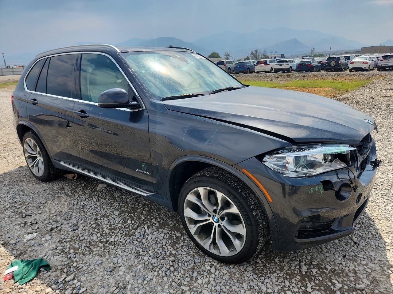 2016 BMW X5 xDrive35I - zdjęcie 4