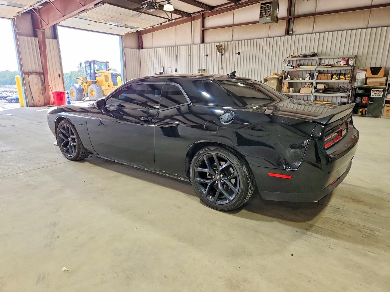 2023 Dodge Challenger R/T - zdjęcie 2