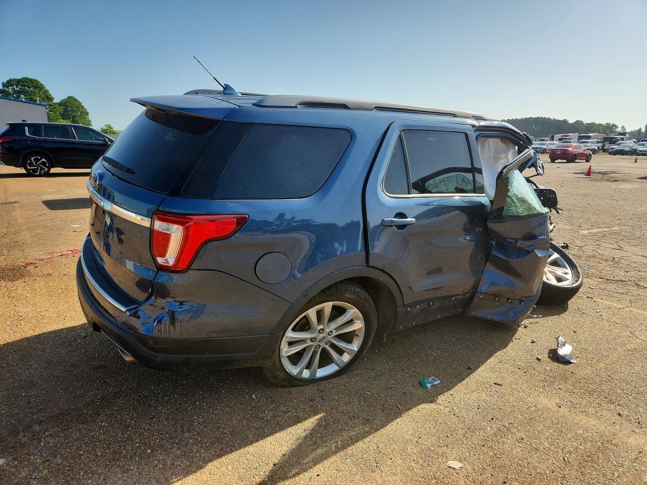 2018 Ford Explorer Xlt - zdjęcie 3