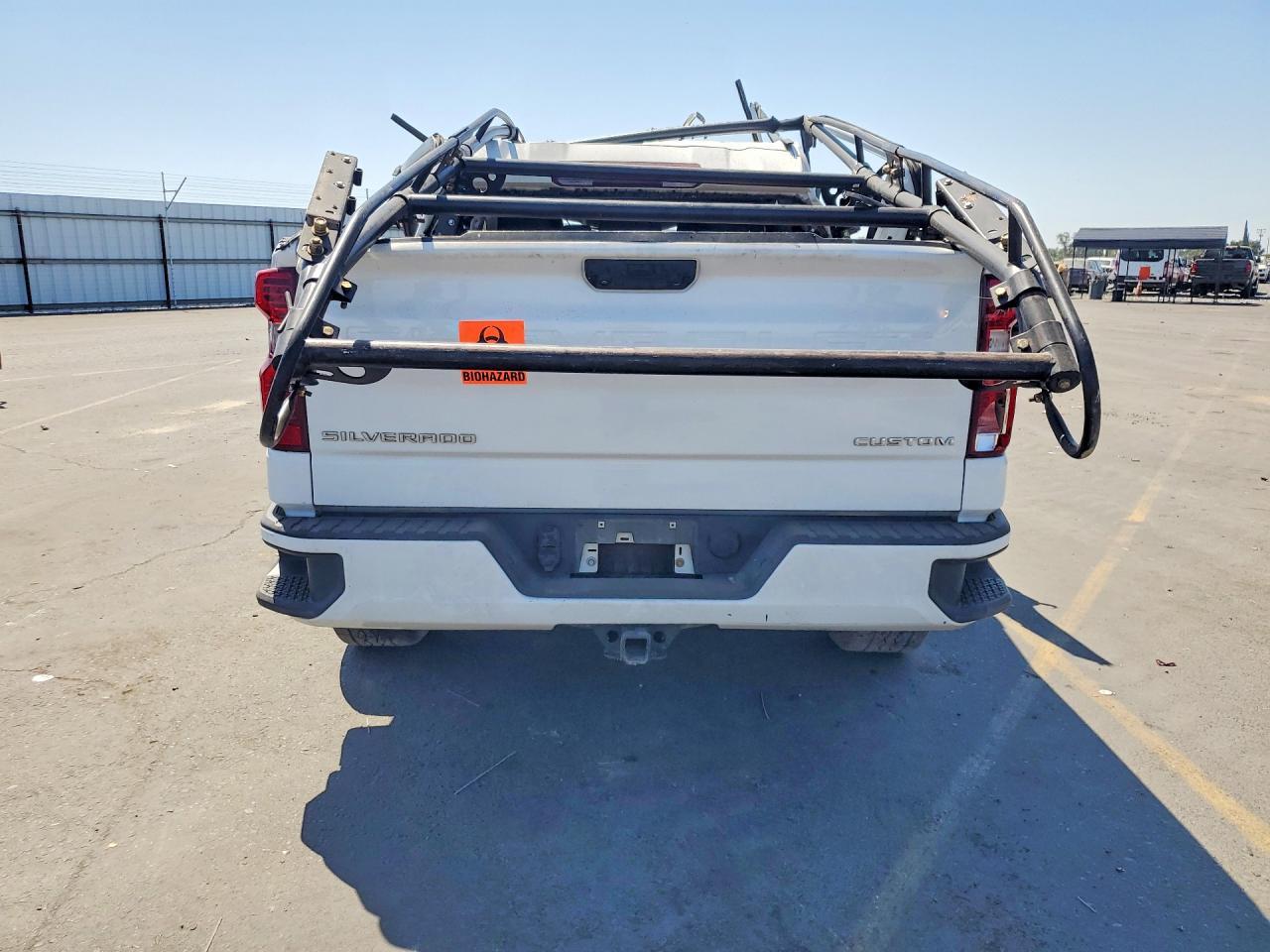 2022 Chevrolet Silverado K1500 Custom - zdjęcie 6