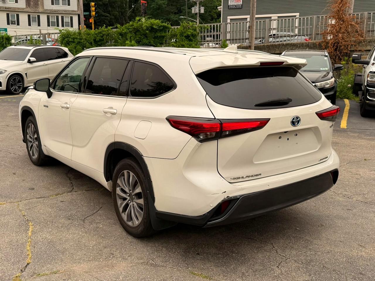 2020 Toyota Highlander Hybrid Limited - zdjęcie 2
