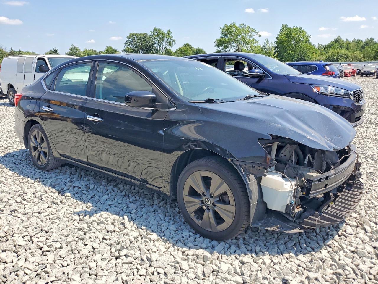 2019 Nissan Sentra Sv - zdjęcie 4