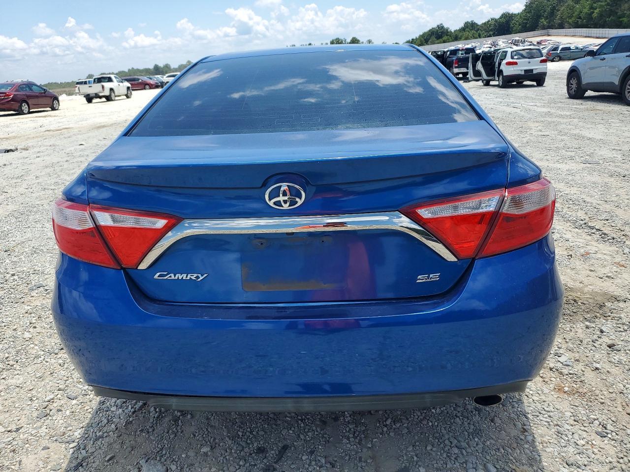2017 Toyota Camry Se - zdjęcie 6