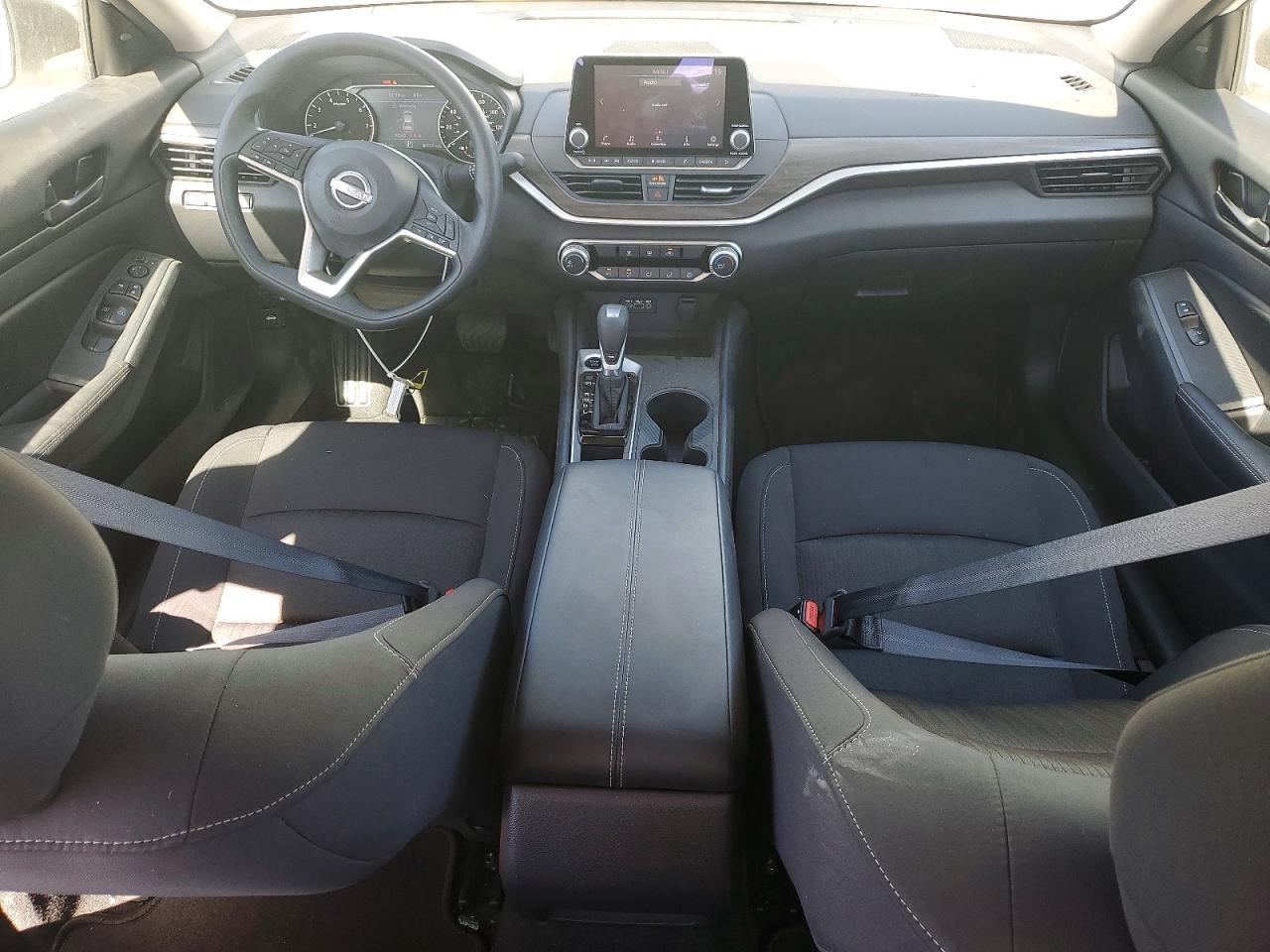 2026 Nissan Altima Sv - zdjęcie 8
