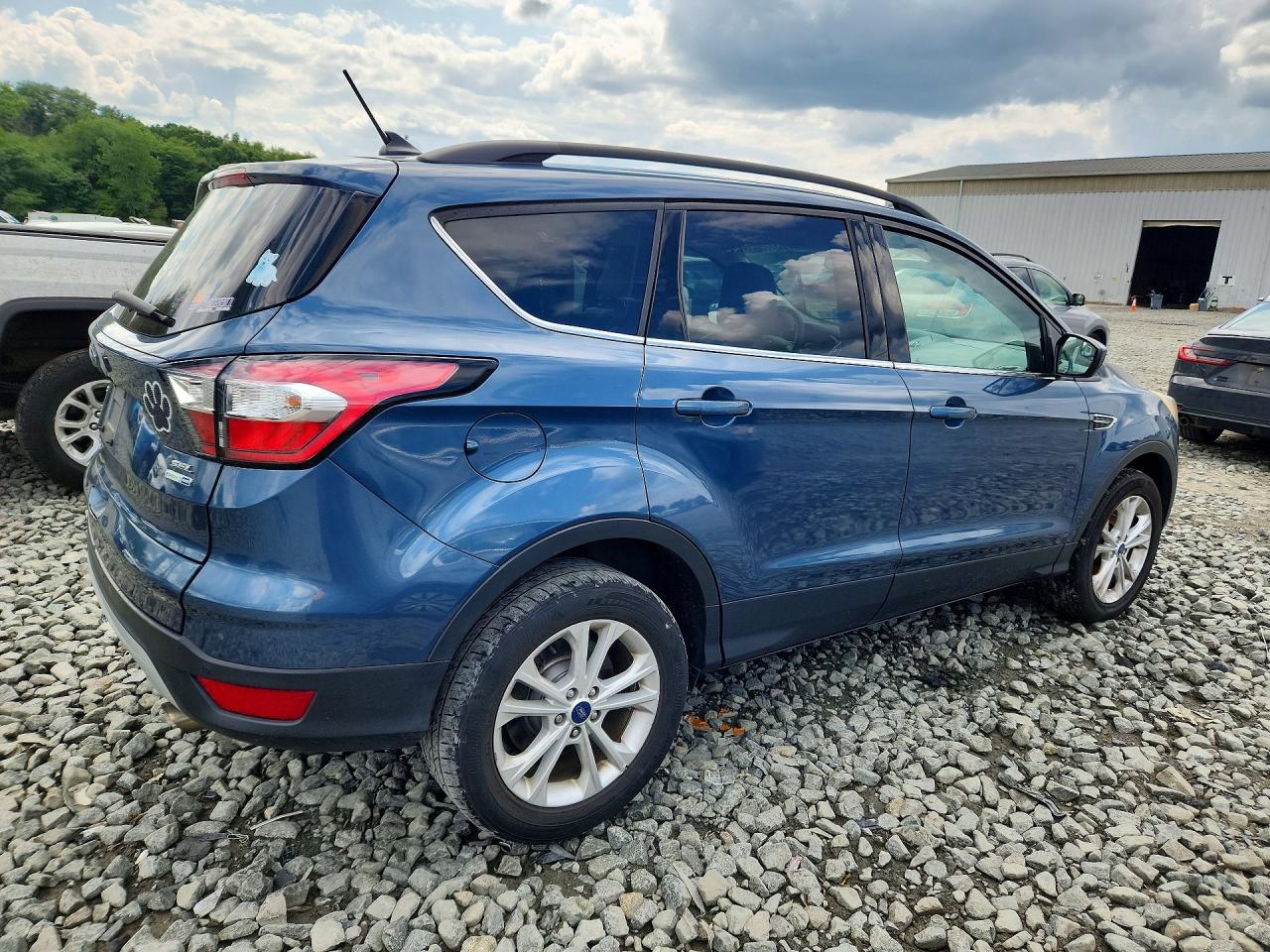 2018 Ford Escape Sel - zdjęcie 3