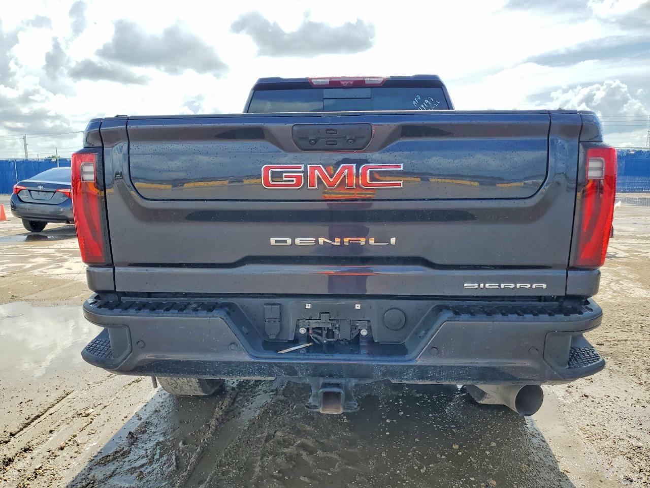 2025 GMC Sierra K2500 Denali - zdjęcie 6