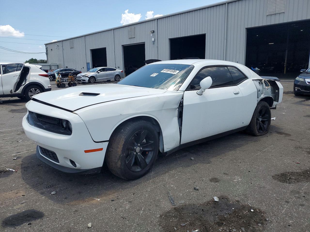 2021 Dodge Challenger Sxt - zdjęcie główne