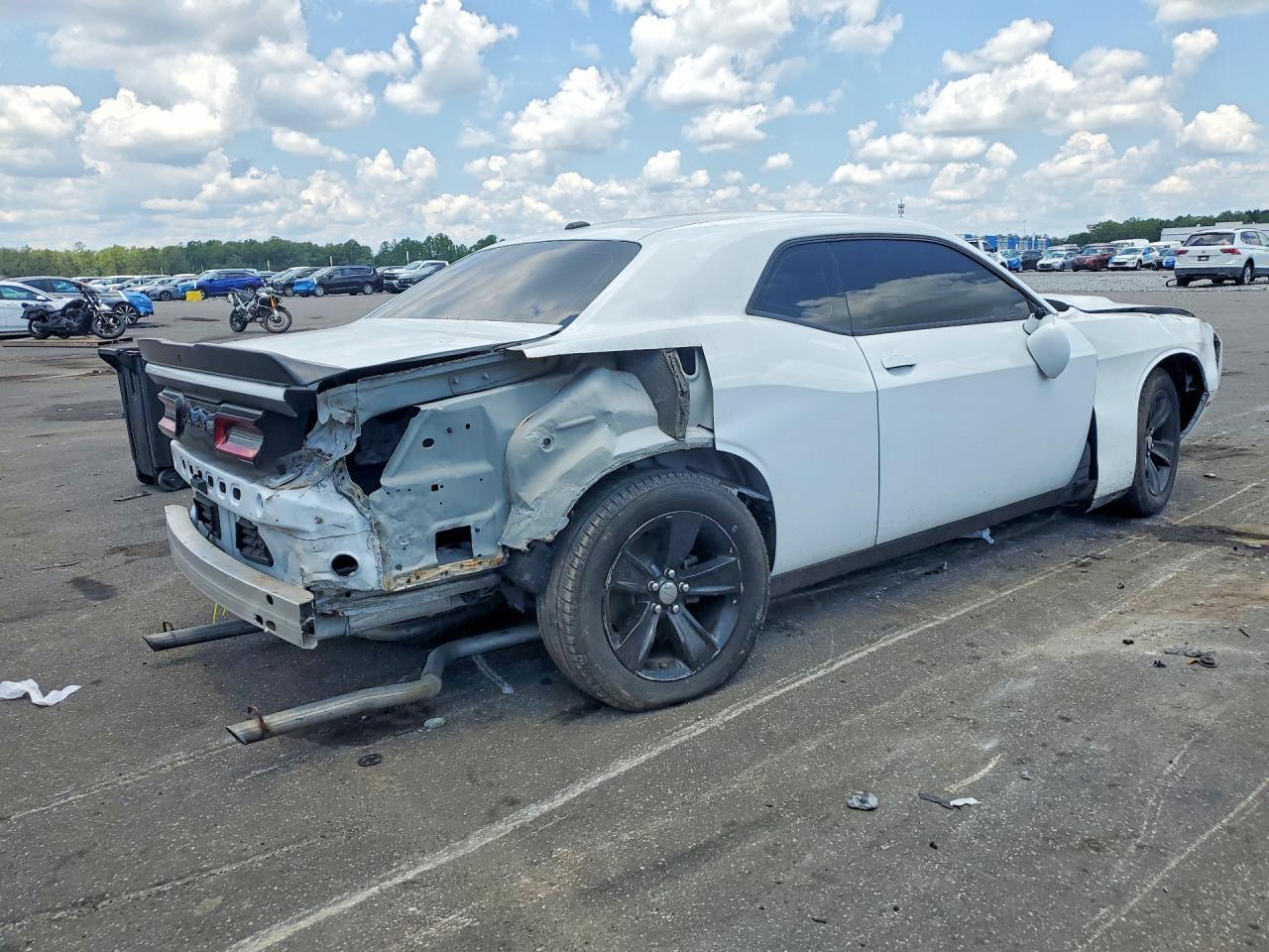 2021 Dodge Challenger Sxt - zdjęcie 3