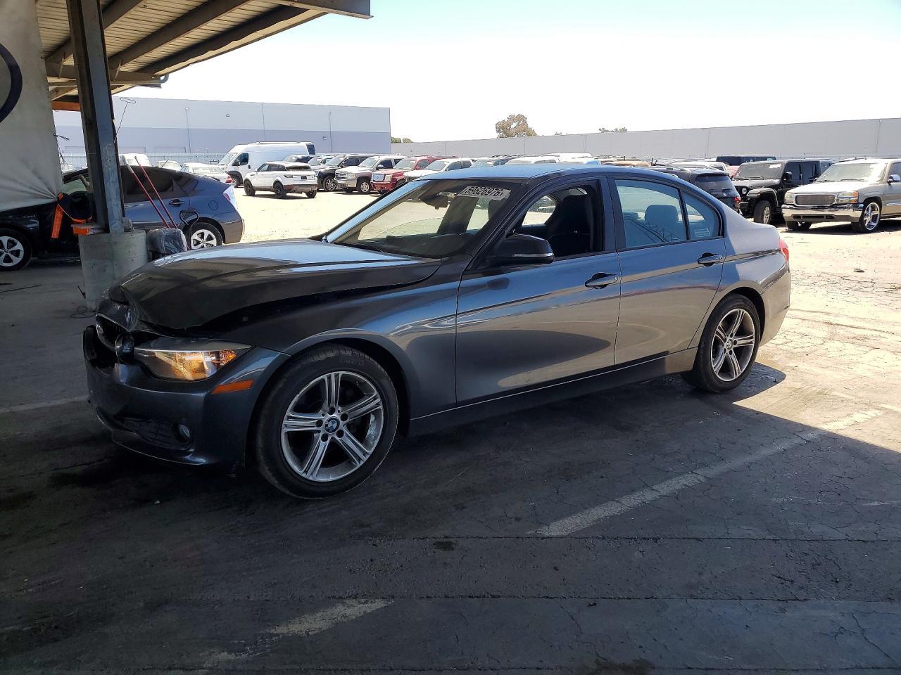 2015 BMW 320 I - zdjęcie główne