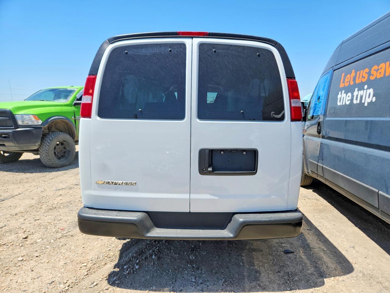 2025 Chevrolet Express G3500 Ls Passenger Van - zdjęcie 6