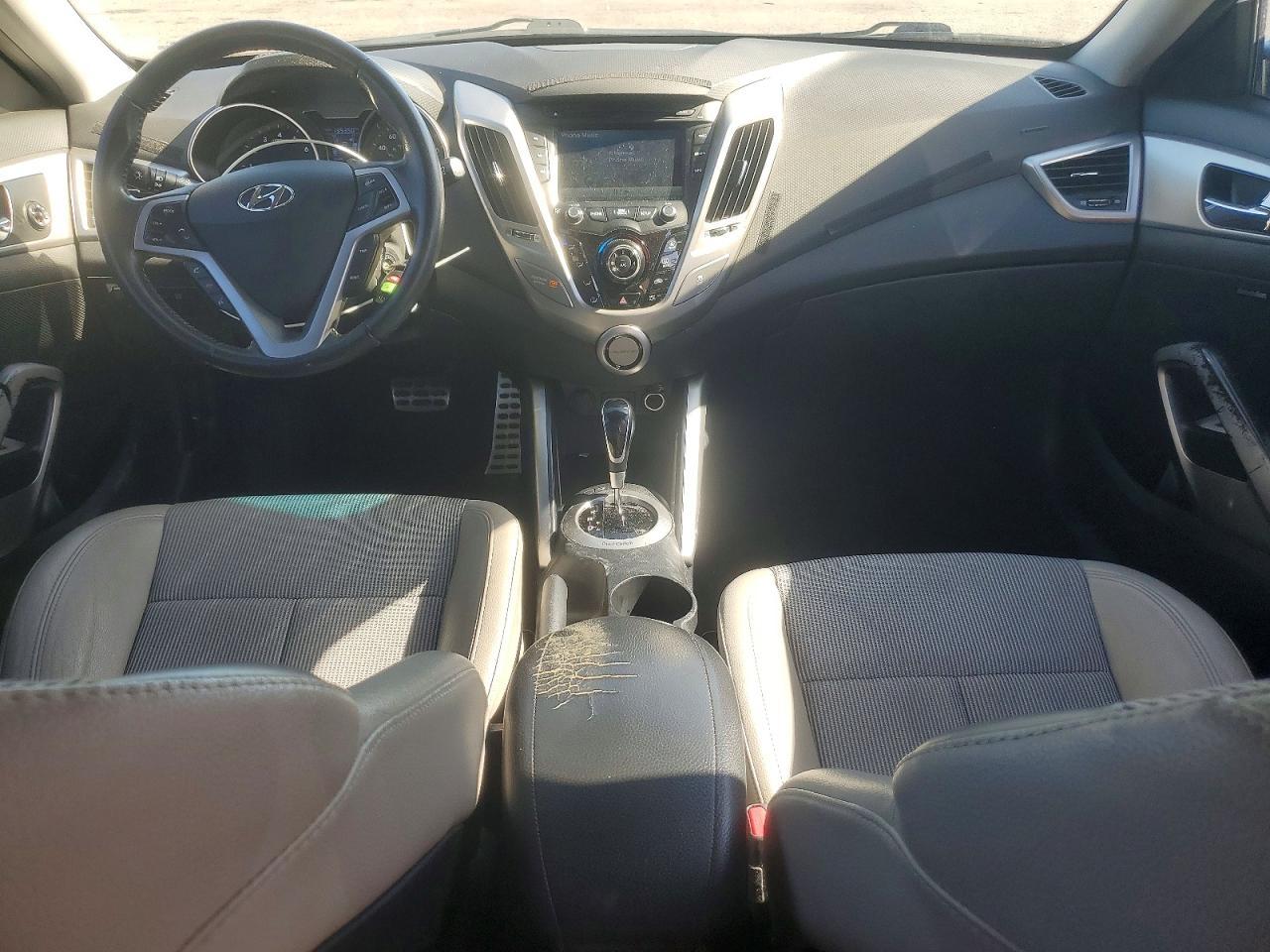 2013 Hyundai Veloster Base - zdjęcie 8