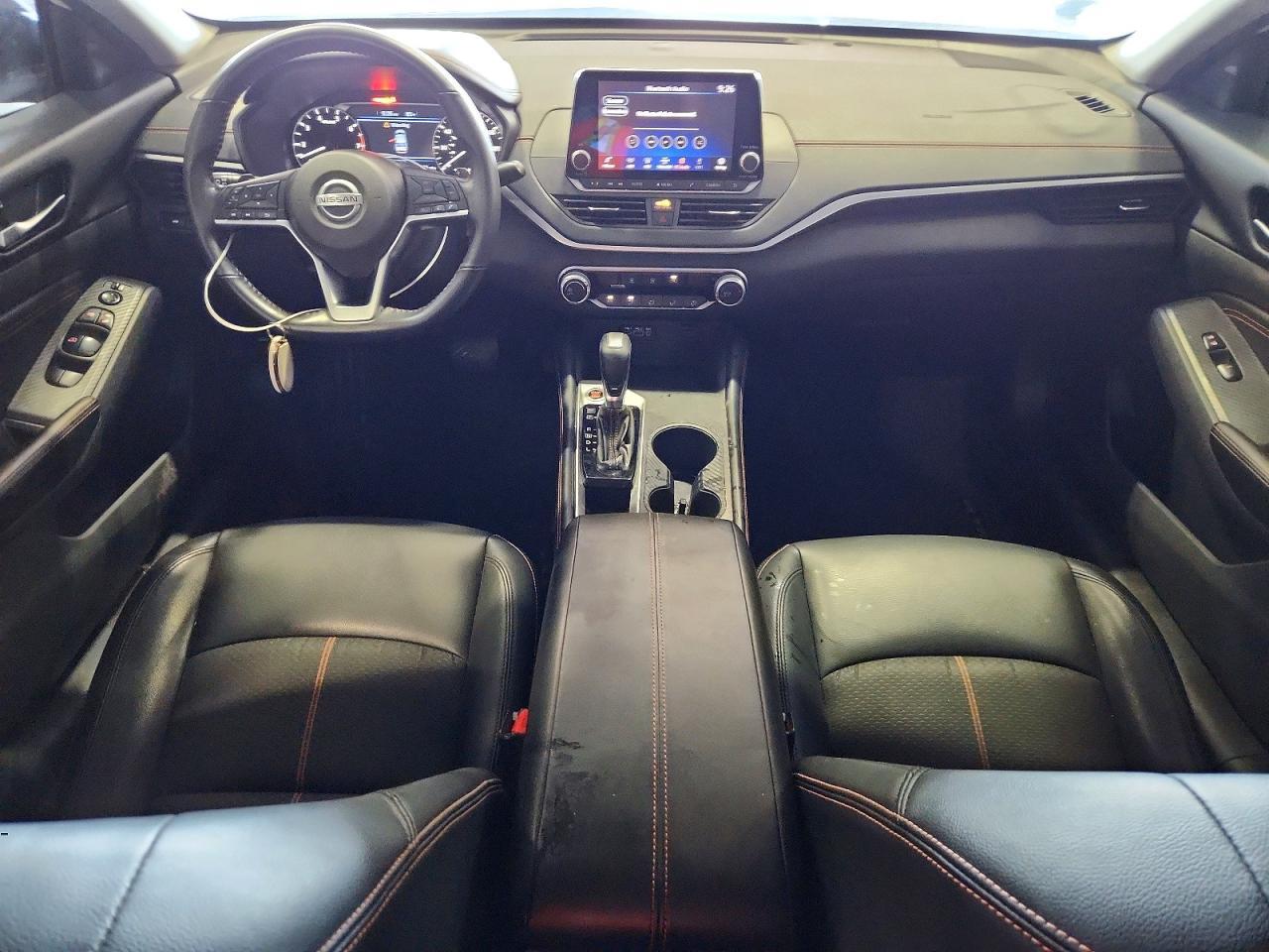 2022 Nissan Altima Sr - zdjęcie 8
