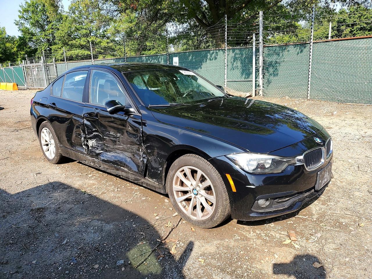 2016 BMW Seria 3 320i - zdjęcie 4