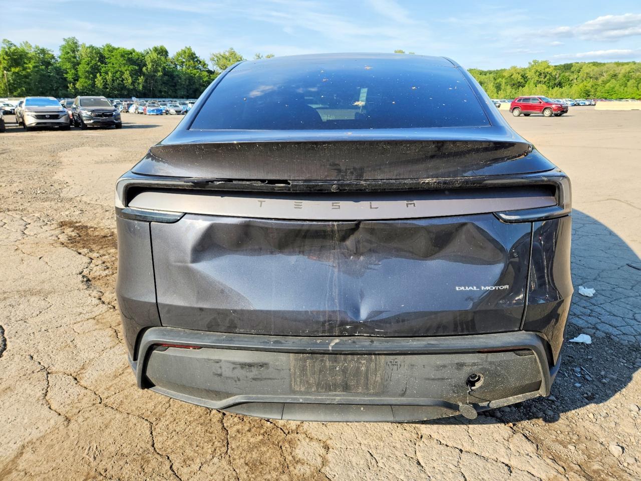 2026 Tesla Model Y - zdjęcie 6