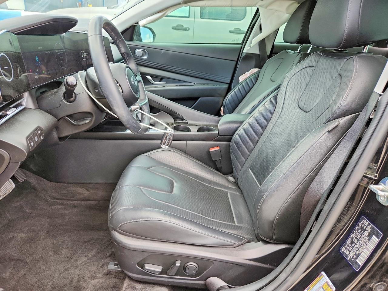 2023 Hyundai Elantra Limited - zdjęcie 7