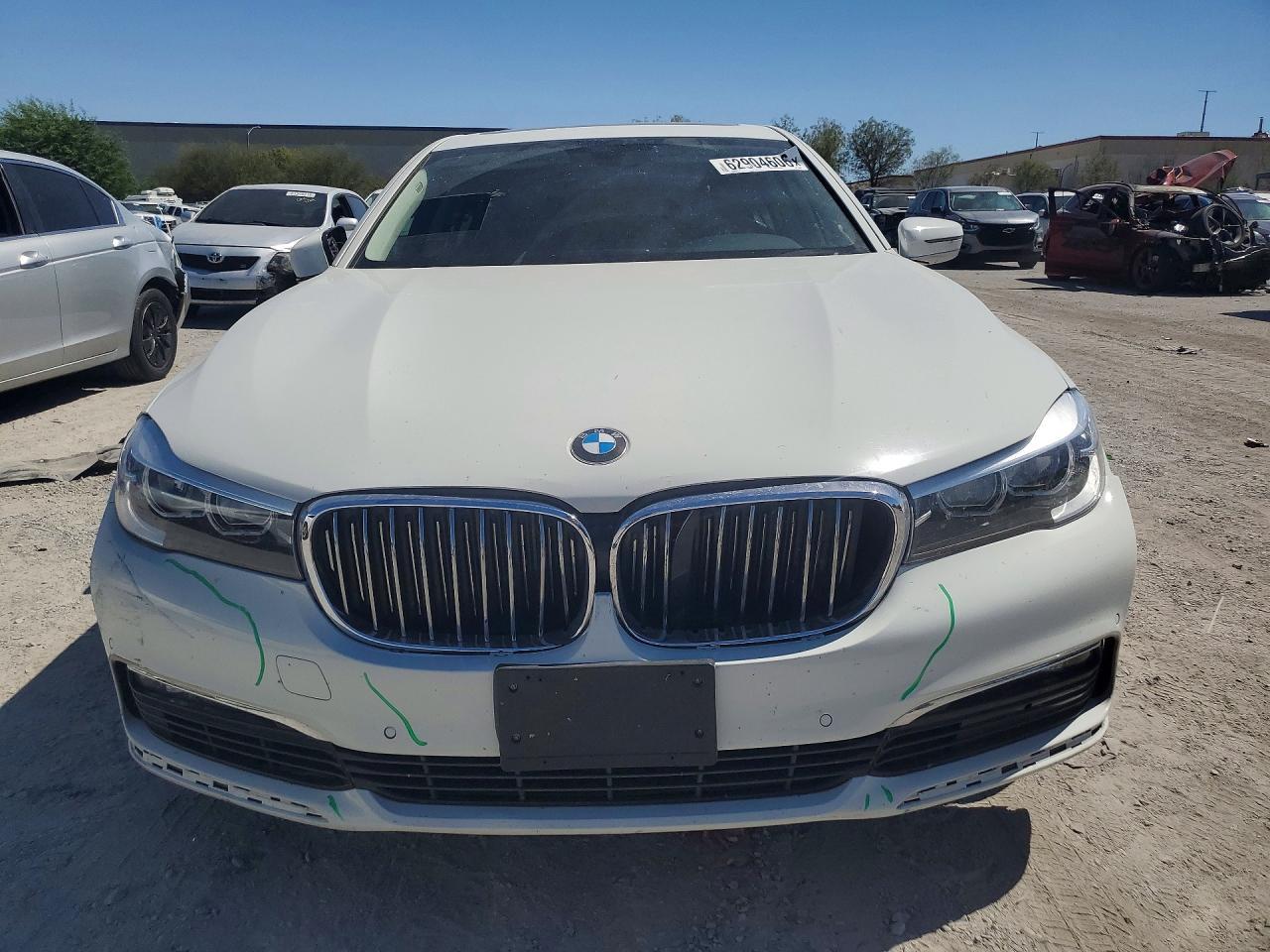 2018 BMW 740 I - zdjęcie 5