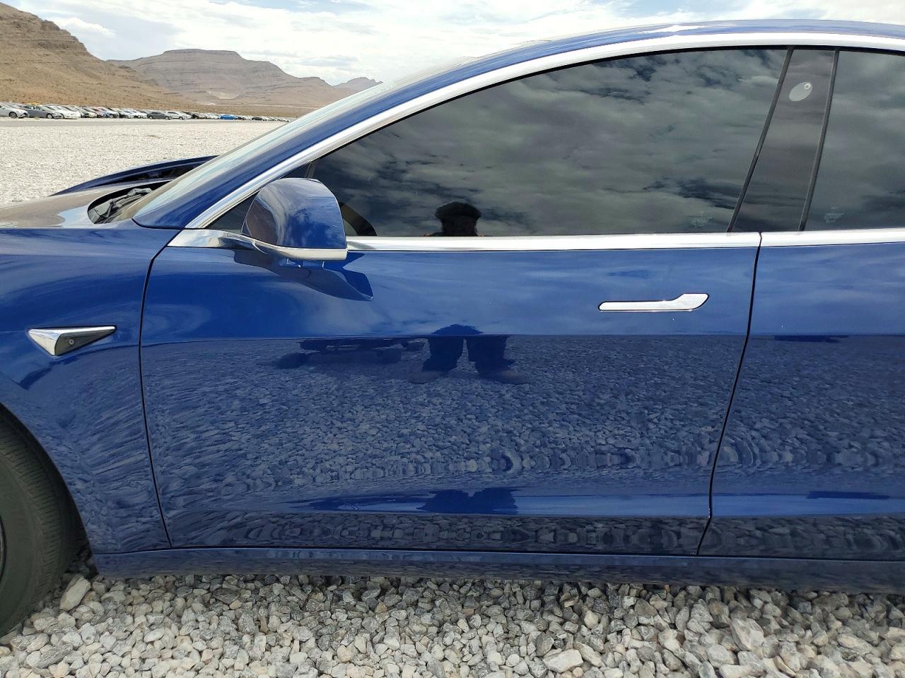 2018 Tesla Model 3 - zdjęcie 7
