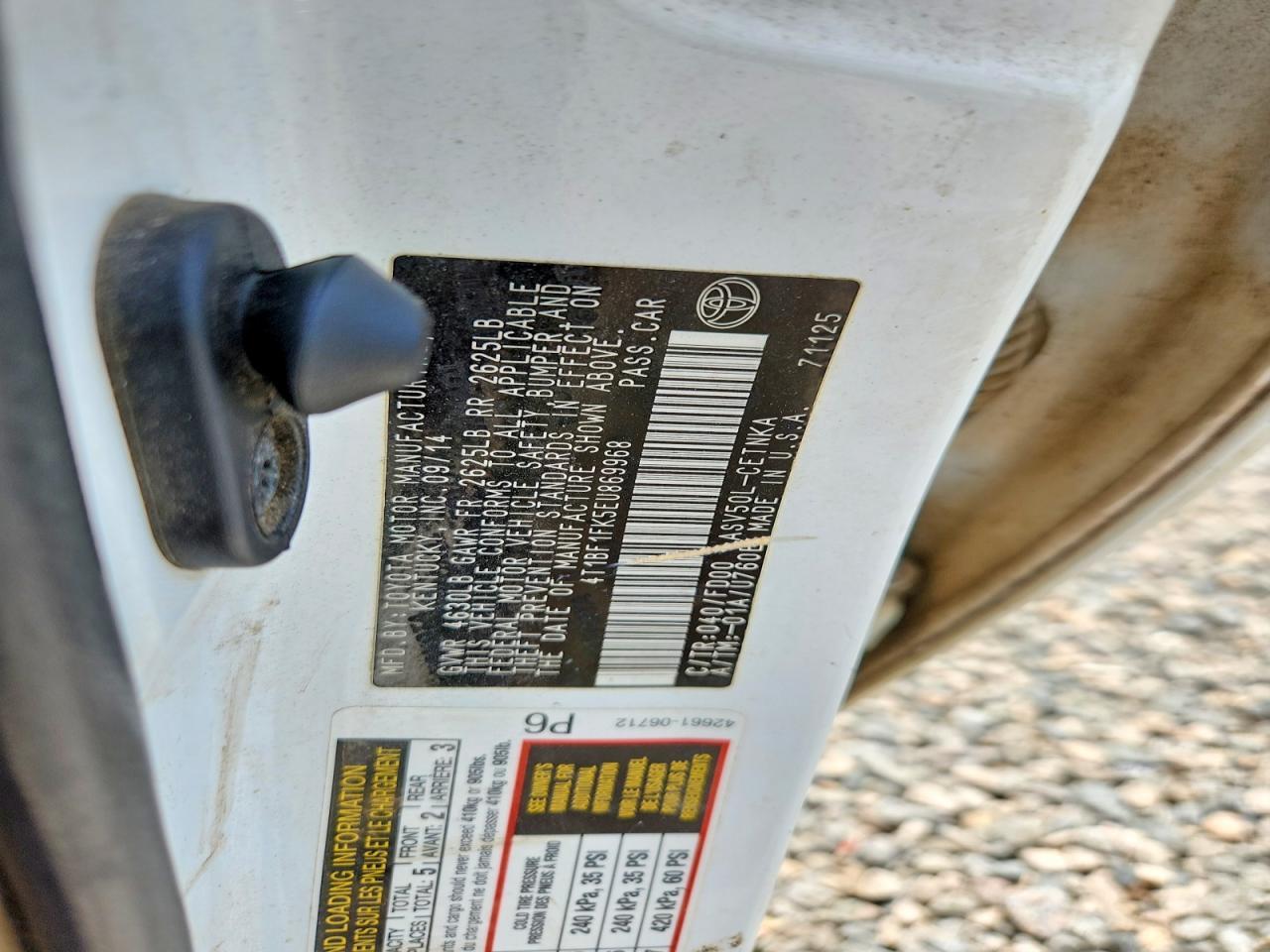 2014 Toyota Camry Le - zdjęcie 12