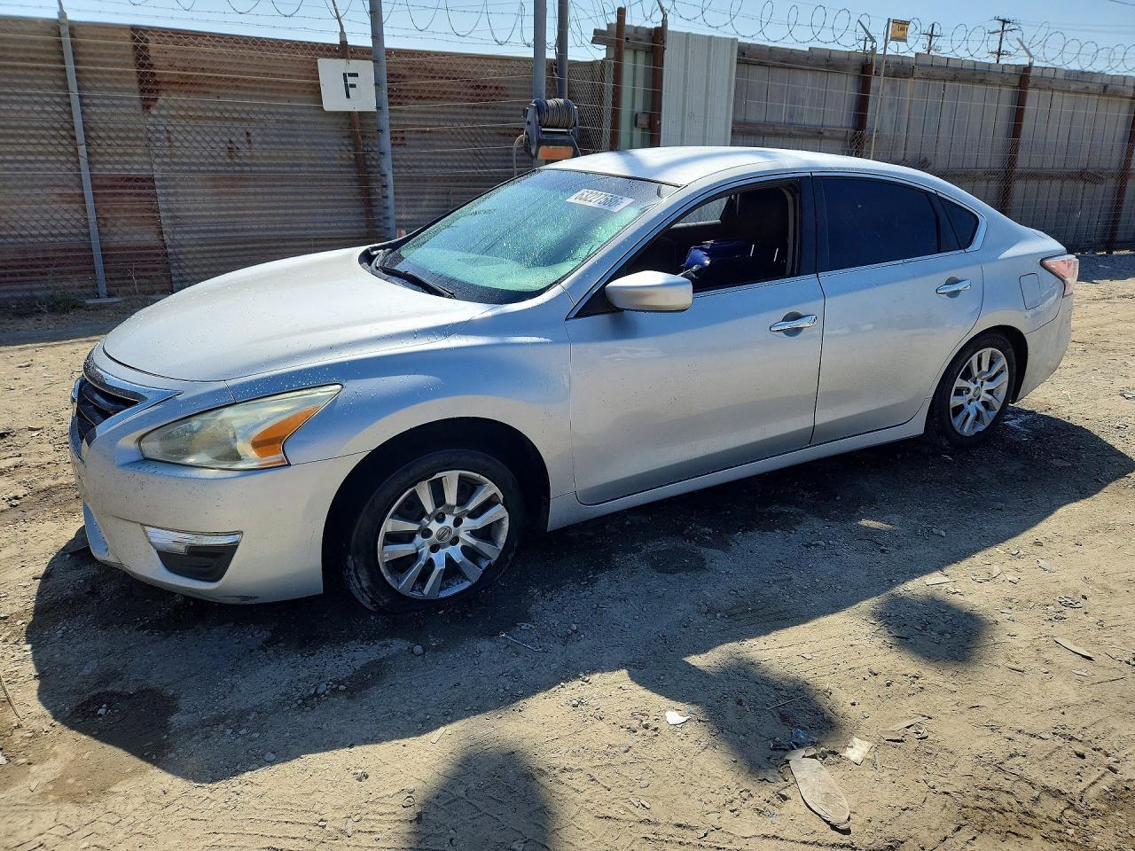 2014 Nissan Altima 2.5 S - zdjęcie główne