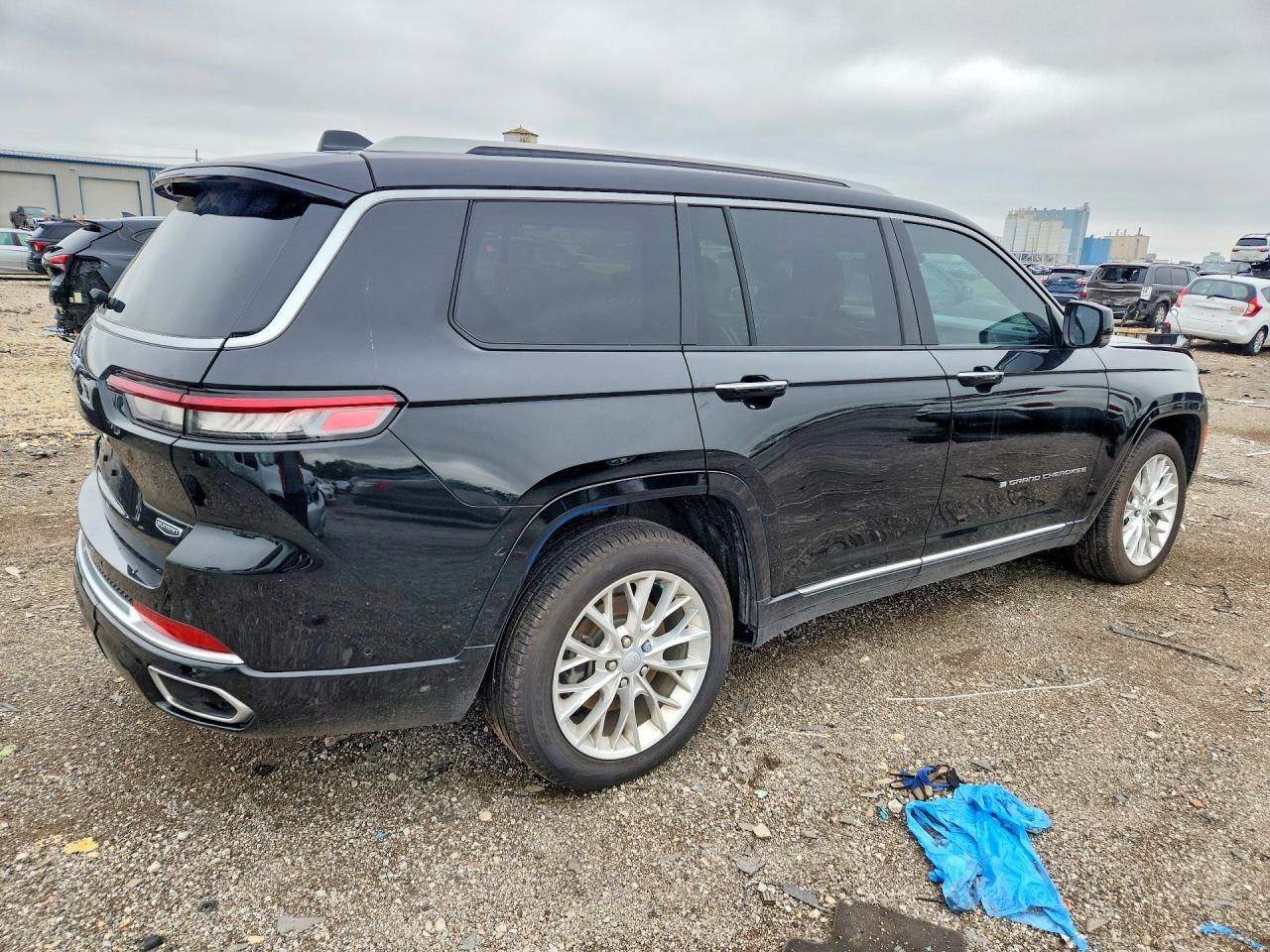 2021 Jeep Grand Cherokee L Summit - zdjęcie 3