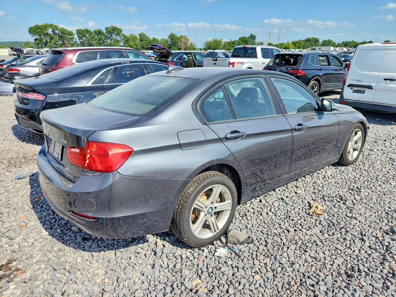 BMW Seria 3 - zdjęcie 3