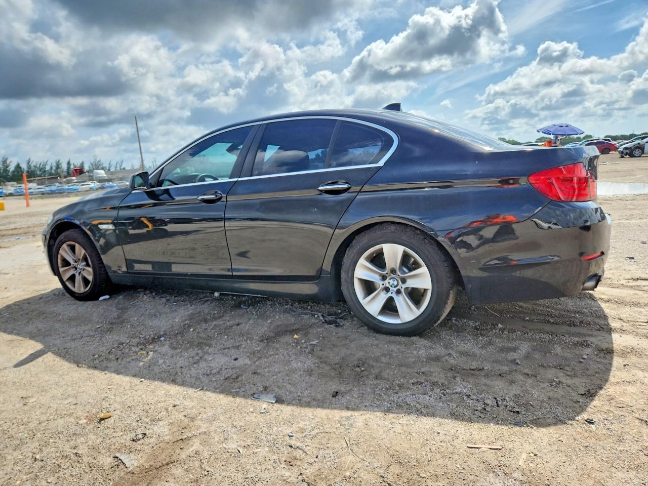 2013 BMW 528 I - zdjęcie 2