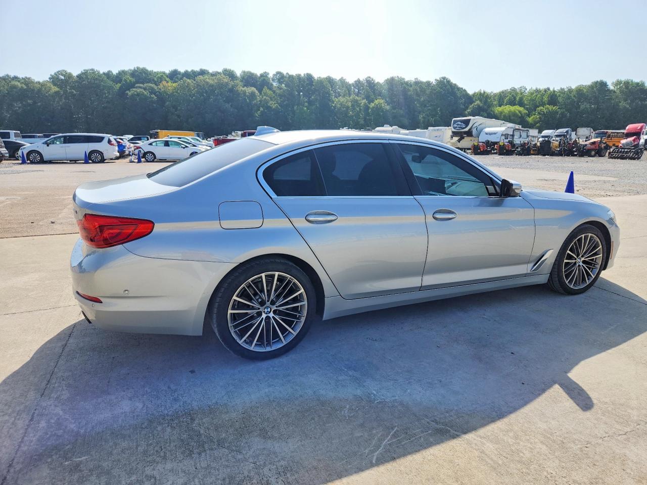 2018 BMW 530 I - zdjęcie 3