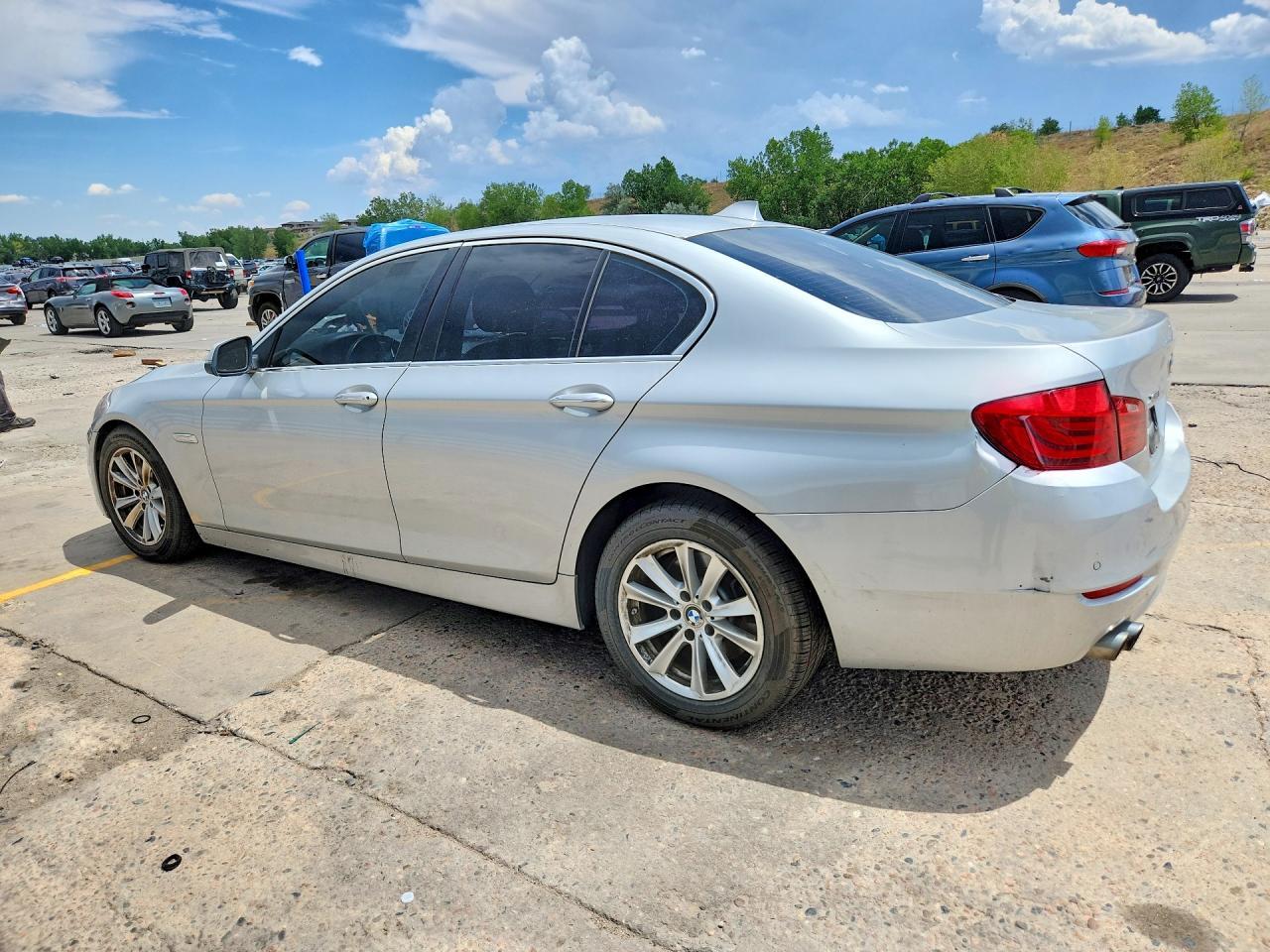 2014 BMW Seria 5 528i - zdjęcie 2