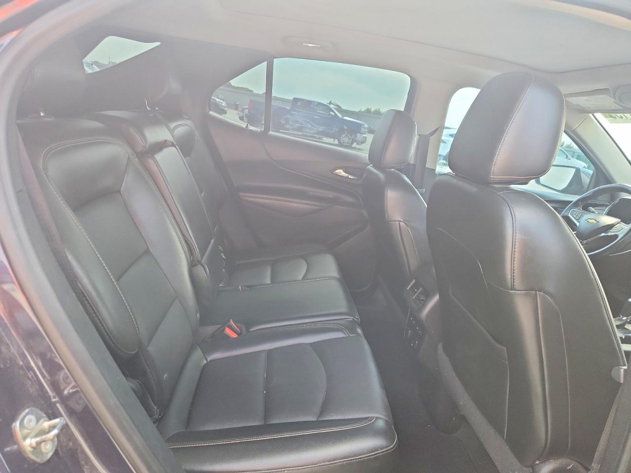 2018 Chevrolet Equinox Premier - zdjęcie 11