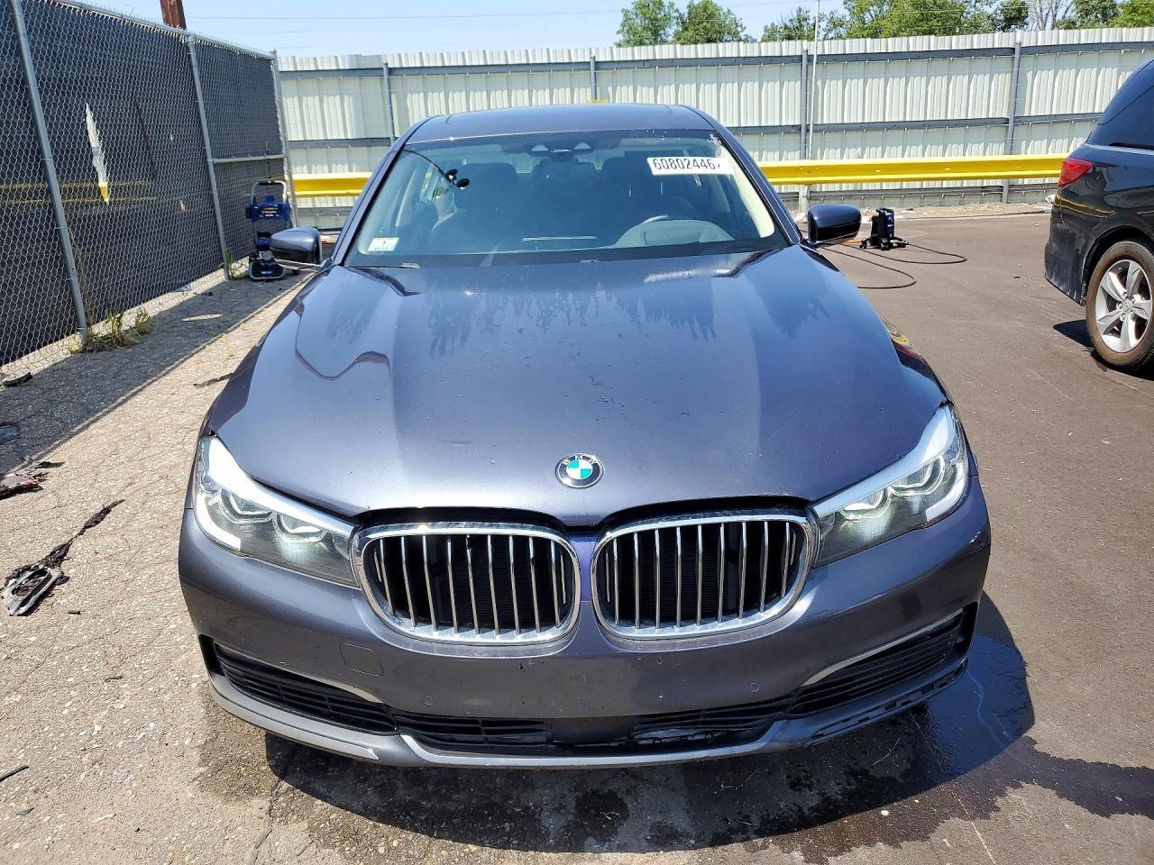 2018 BMW 740 Xi - zdjęcie 5